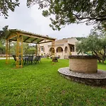 Haris Villa Gazátika